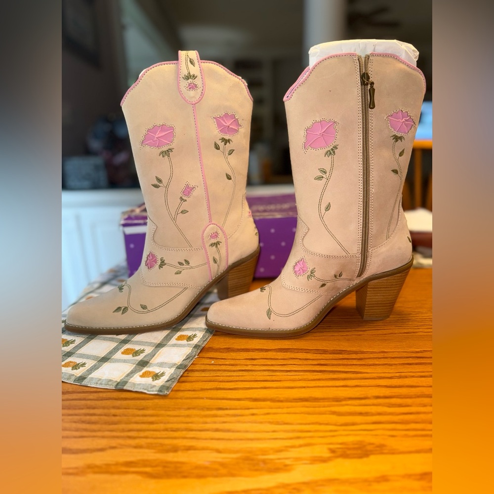 Floral Embroidered Western Boots - Suzanne Somers Collection